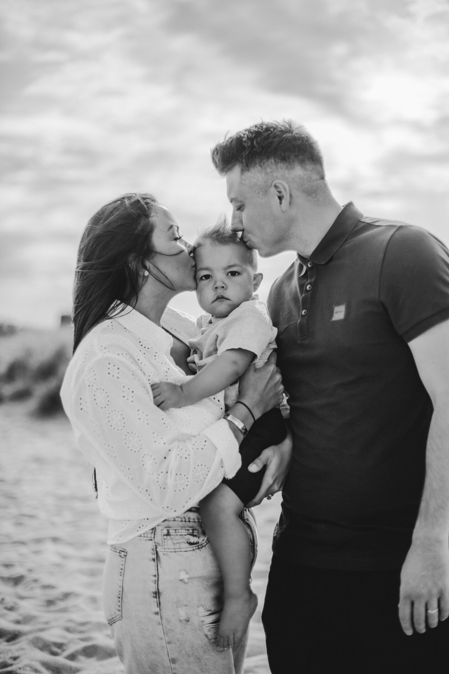 https://ellavioletphotography.com/wp-content/uploads/2023/01/FamilyPortfolio069-scaled.jpg